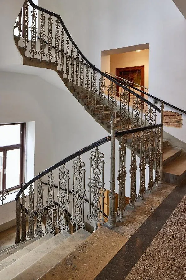 Daire Beautiful Restored - Close To Metro - II Viyana Avusturya