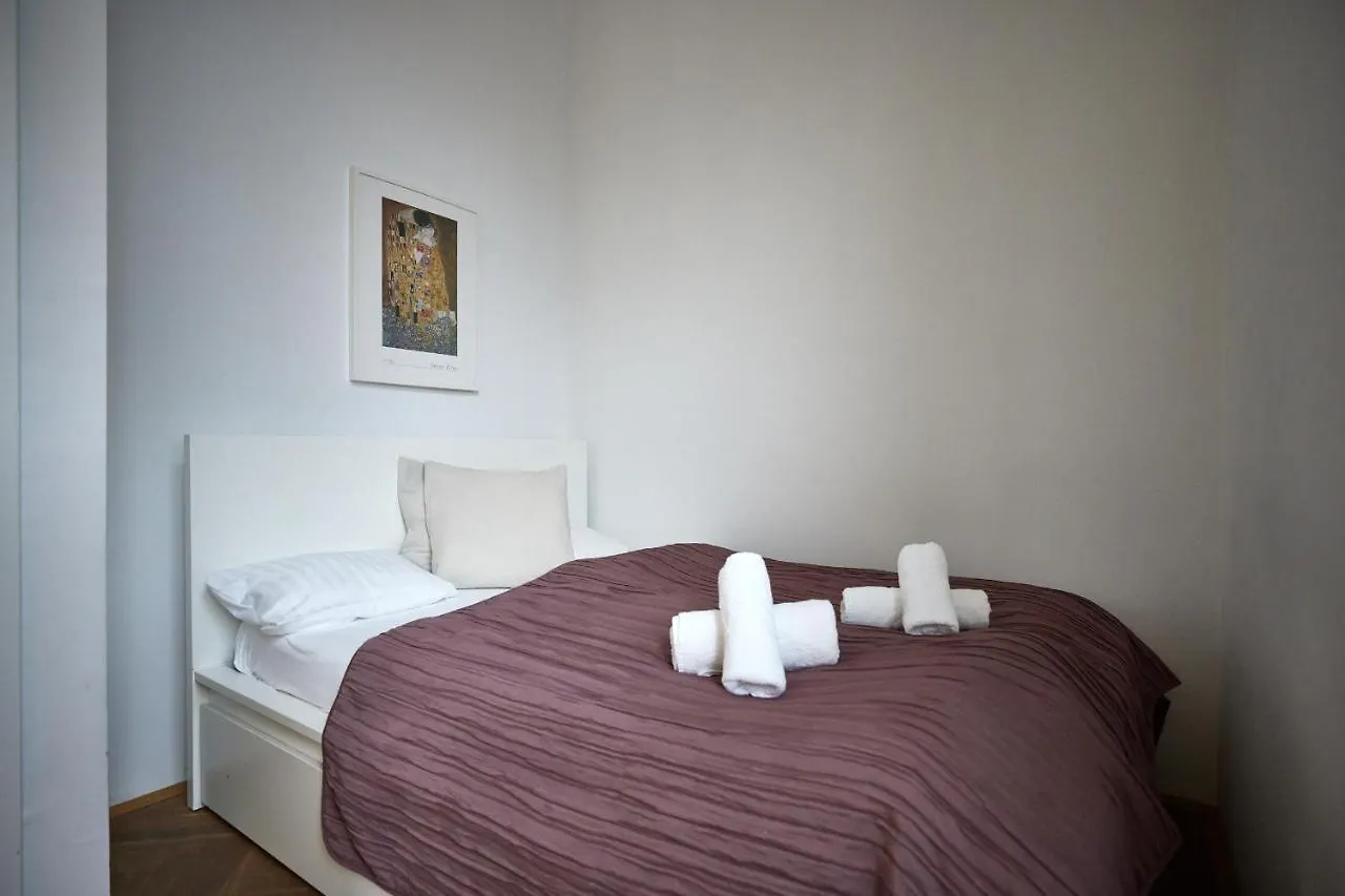 Beautiful Restored - Close To Metro - II Viyana