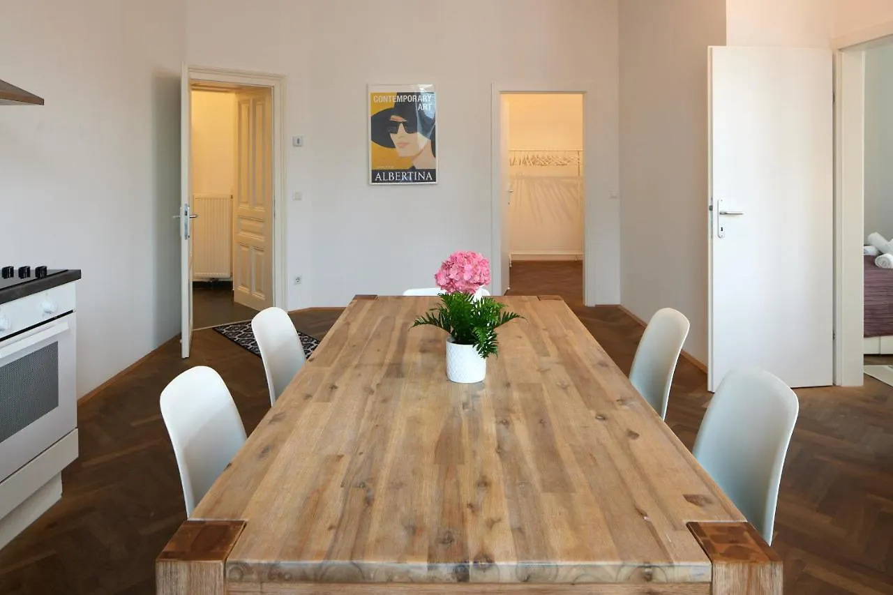Beautiful Restored - Close To Metro - II Vienna