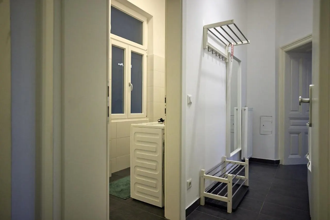 Beautiful Restored - Close To Metro - II Vienna